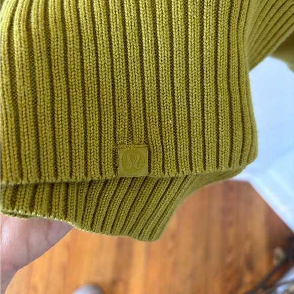 lululemon athletica Olive Green Cardigan - Picture 3 of 3
